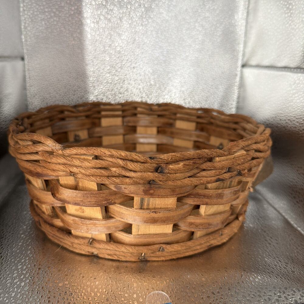 VINTAGE Pyrex Wicker Casserole Basket 8.5" inch Leather handles NO. 024-624-684